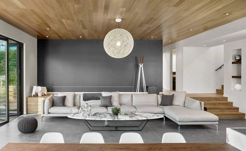 Kaliforniya Evleri | Fabulous Moooi Random light and eliptical coffee table in marble for the living room 1